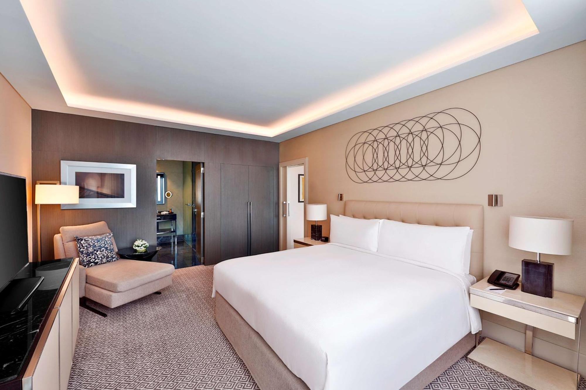 Hilton Tanger City Center Экстерьер фото